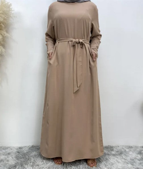 Abaya Hijab Kjole til Muslimske Kvinder – Beskeden og Elegant