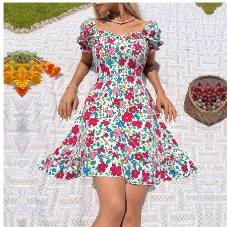 Blomstret kort sommerkjole (one piece)